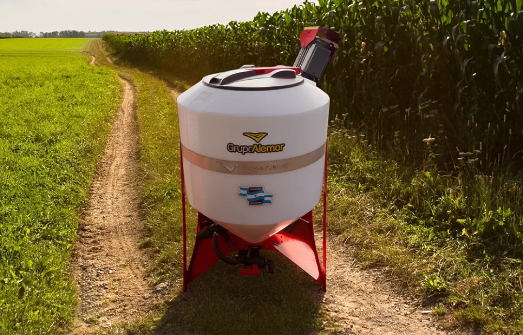 AM MIXER 240 CON MEZCLADOR SUPERIOR